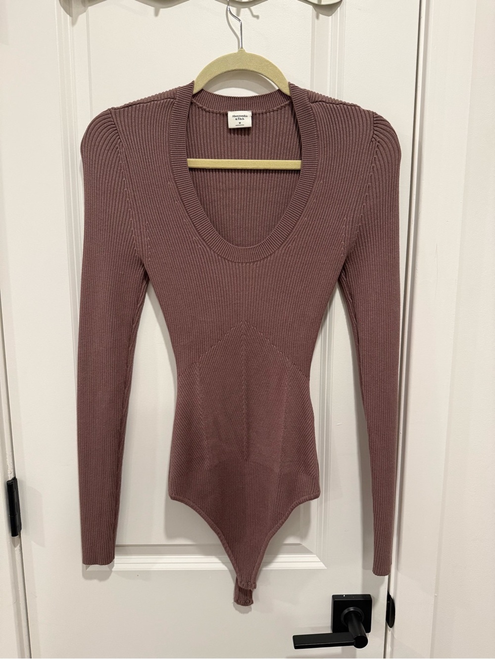 Abercrombie & Fitch Mauve Ribbed Scoop-Neck Long-Sleeve Bodysuit